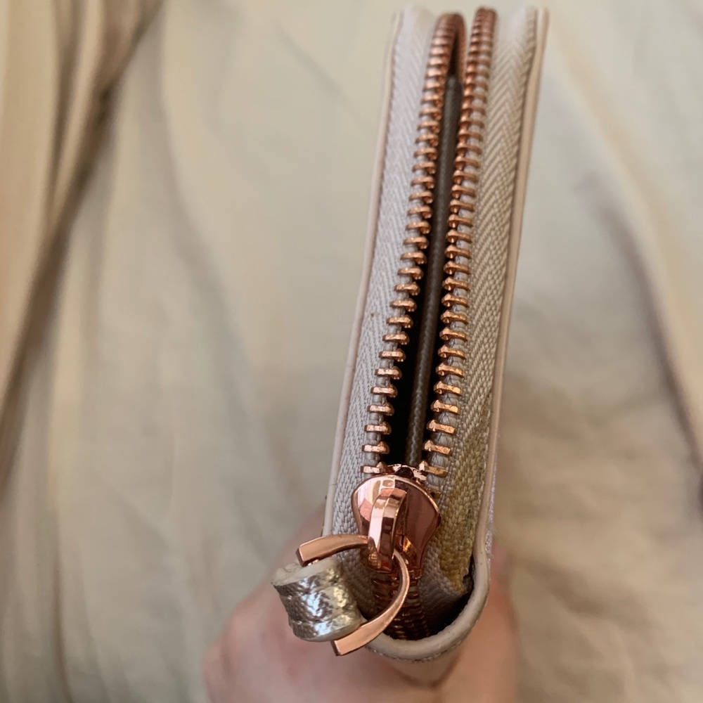 Wallet - Picture 4 of 4